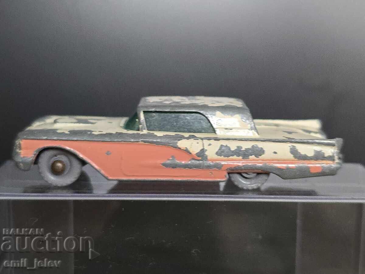 Matchbox LESNEY - 75A Ford Thunderbird 1960-1965 an Matchbox LESNEY - 75A Ford Thunderbird 1960-1965 an