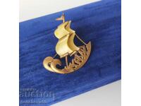 Rare Retro Brooch Nessebar - Ship with Mother-of-Pearl Sails