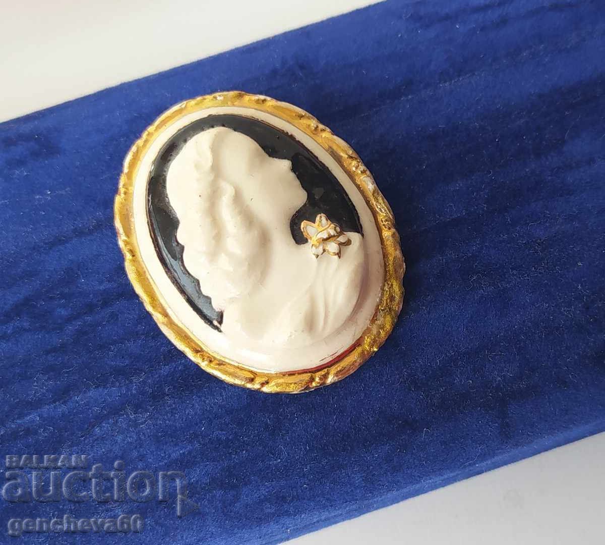 Antique Porcelain Cameo Brooch Antique Porcelain Cameo Brooch