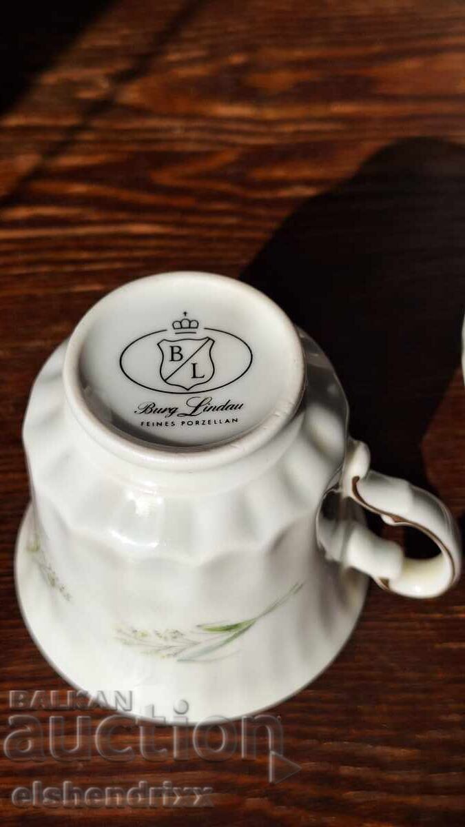 Лот порцелан - чаша за кафе и две чинийкики - 6