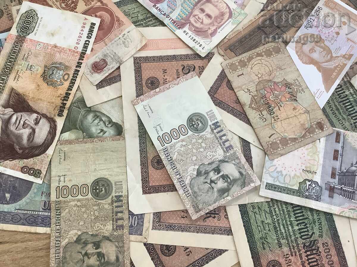 Auction Lot of Banknotes, minimum 80 pieces Auction Lot of Banknotes, minimum 80 pieces