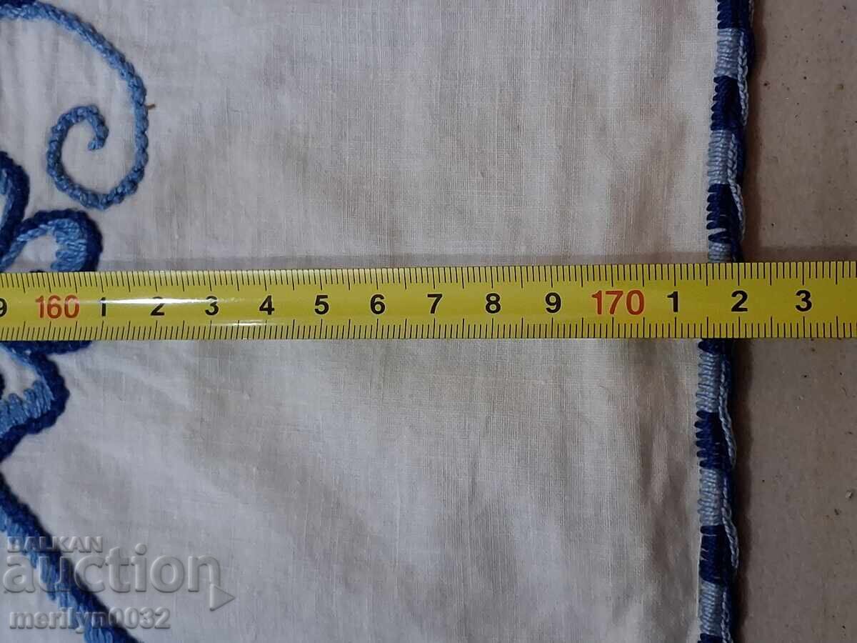 Доставка на Старо бродирана покривка мильо българска бродерия ковьор Доставка на Старо бродирана покривка мильо българска бродерия ковьор