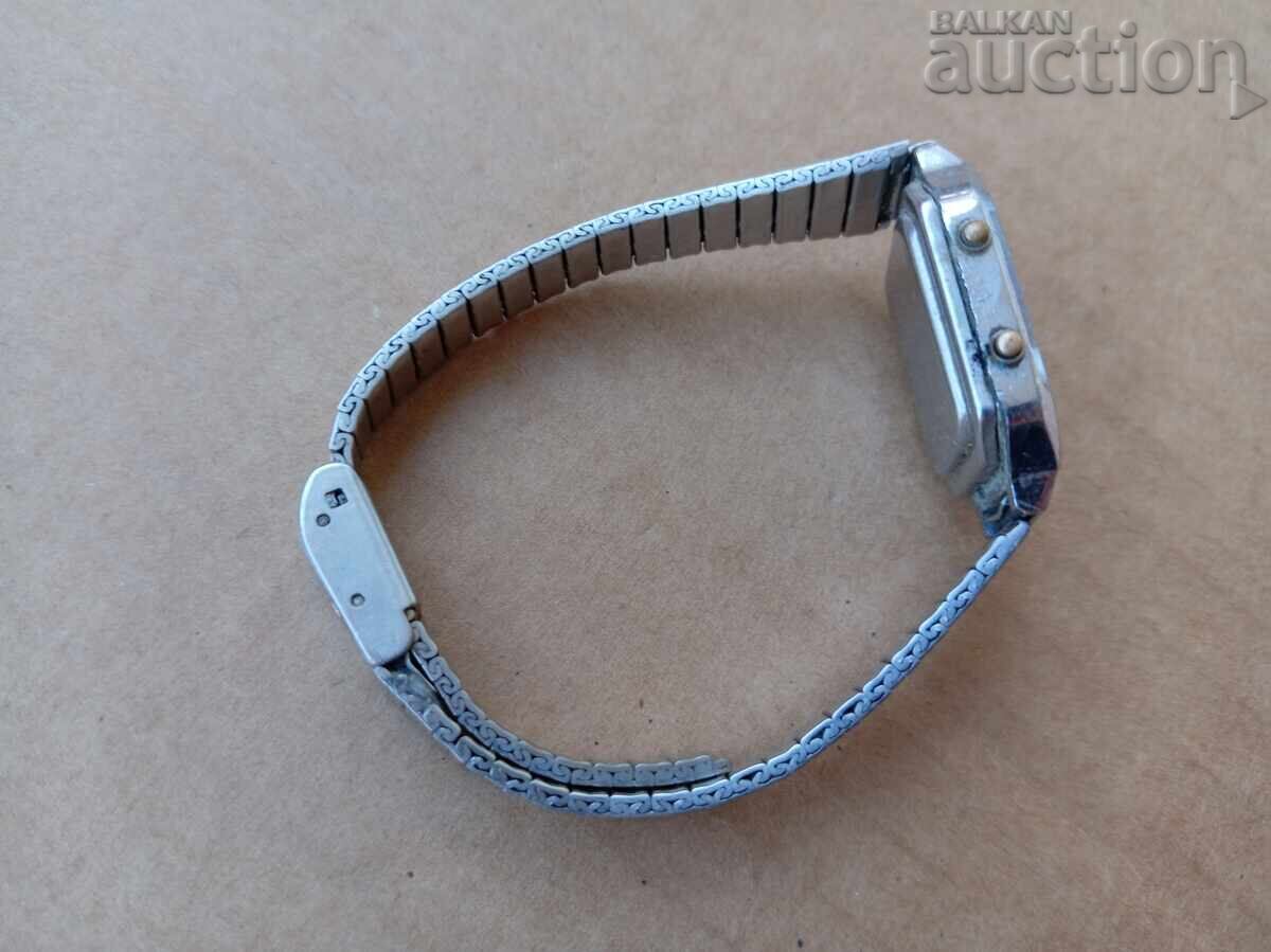 Retro Vintage LCD Watch HONG KONG - 5 Retro Vintage LCD Watch HONG KONG - 5