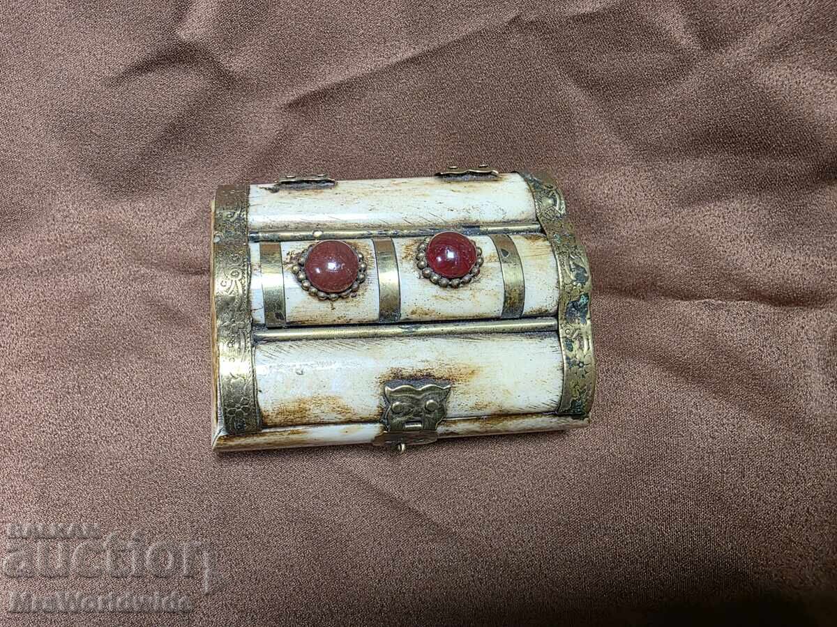 Old camel bone box, jewelry box with price 50.00 BGN | € 25.56