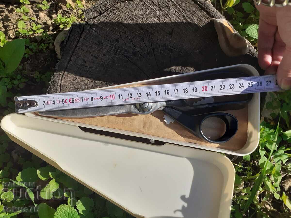 Auction  Old Soviet Zig Zag Scissors - USSR