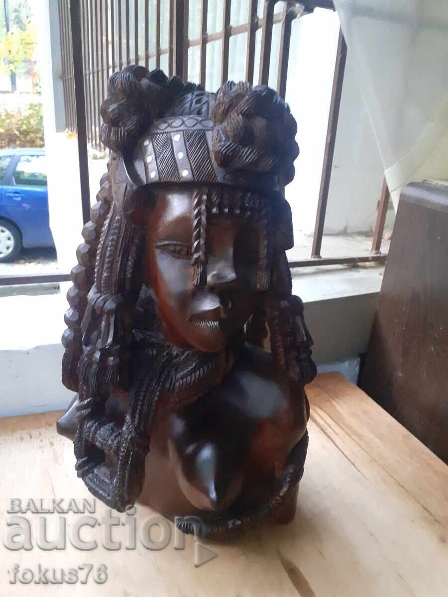 Incredibly beautiful African statue wood carving figure with price 290.00 BGN | € 148.27 Incredibly beautiful African statue wood carving figure with price 290.00 BGN | € 148.27