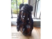 Incredibly beautiful African statue wood carving figure