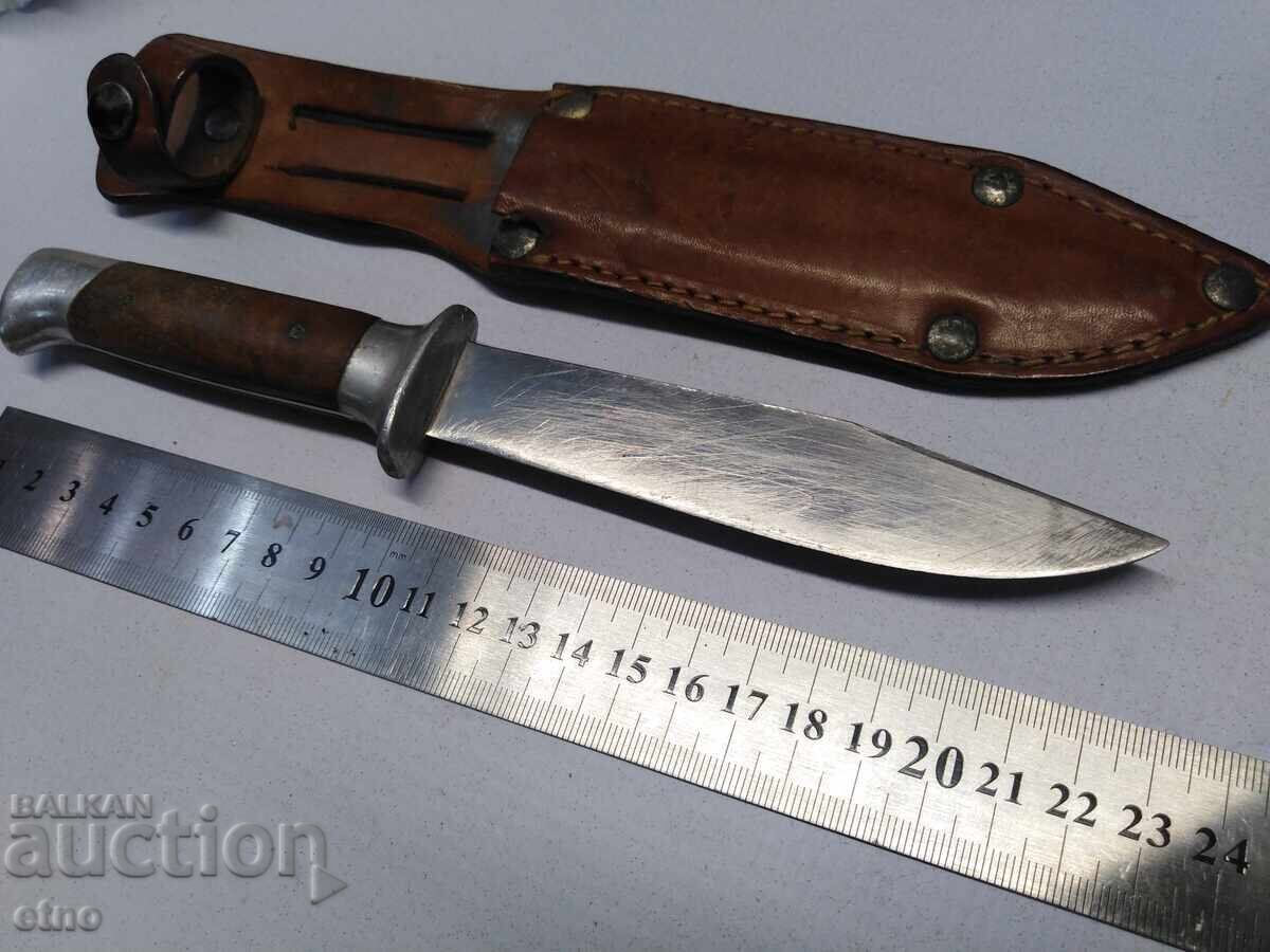 Delivery of STAR KNIFE-PETKO DENEV GABROVO WITH LEATHER SHEATH