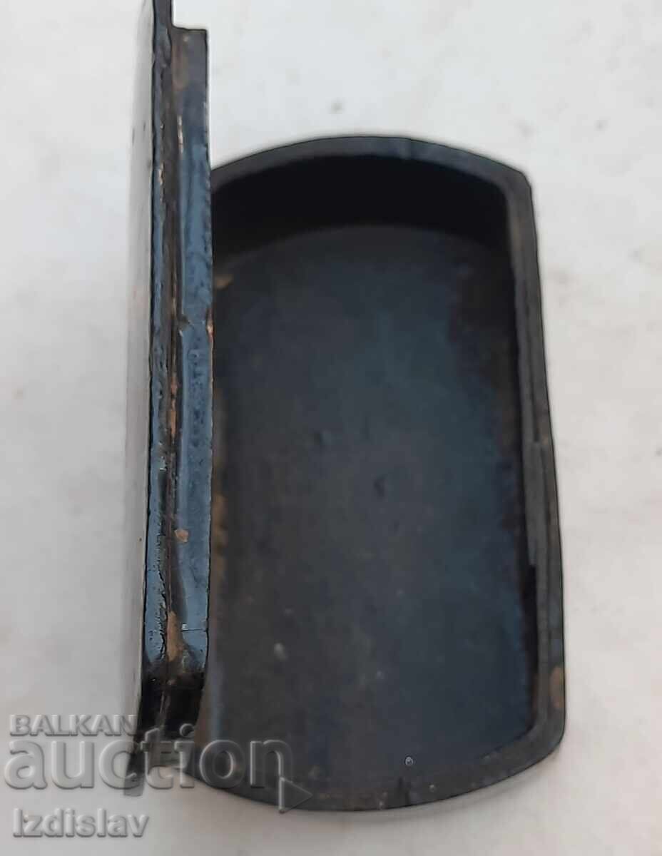 Cutie rusească veche, pictură lăcuită, original cu preț € 65.00 | 127.13 BGN