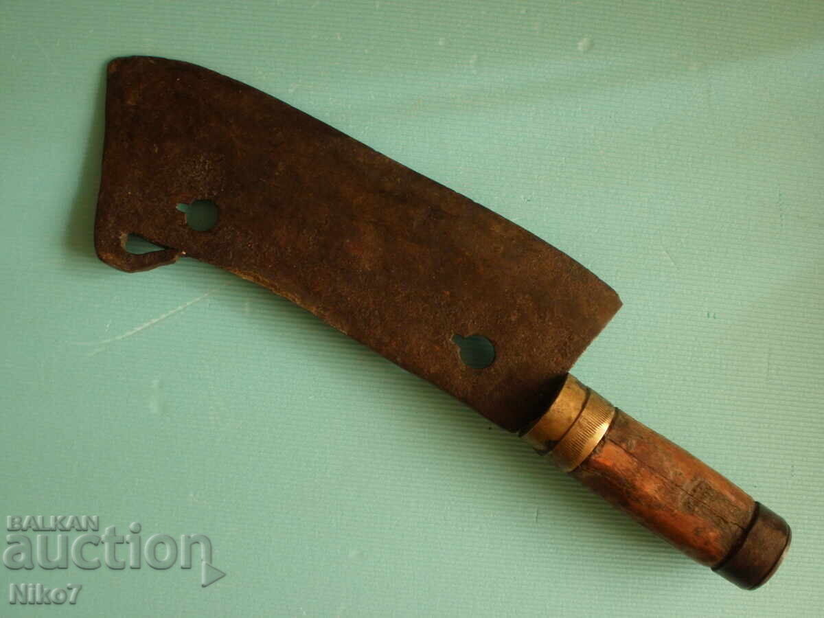 Old, hand-forged cleaver with price € 54.99 | 107.55 BGN Old, hand-forged cleaver with price € 54.99 | 107.55 BGN
