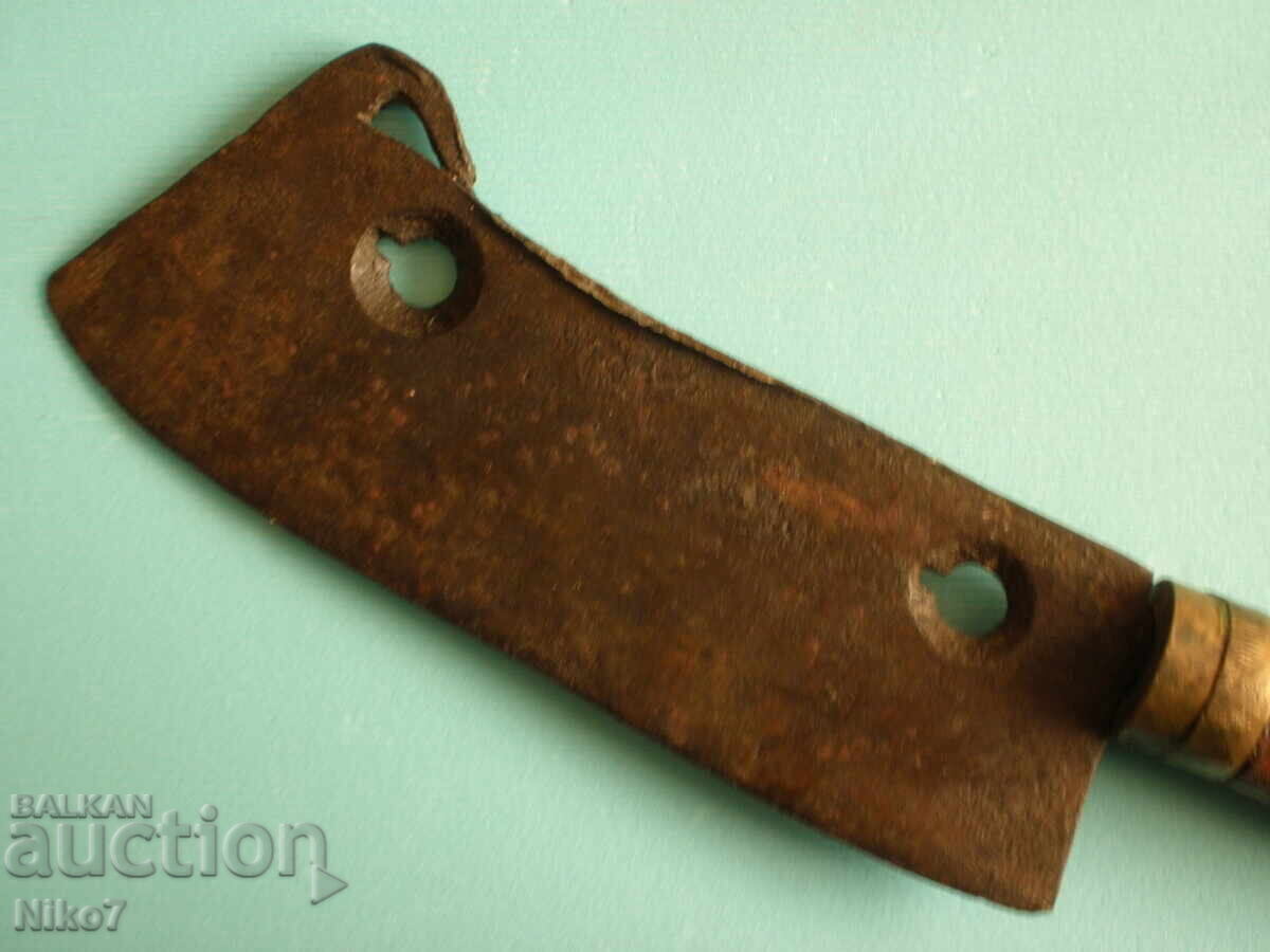 Auction Old, hand-forged cleaver Auction Old, hand-forged cleaver