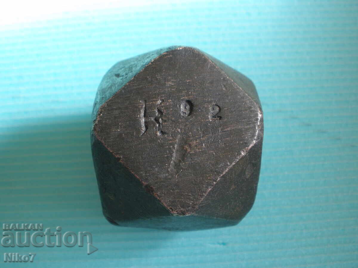 Αρχαία, αναγεννησιακή, χάλκινη ζυγαριά, σταθμά, γραμμάρια - 300 γρ με τιμή 99.99 BGN | € 51.12 Αρχαία, αναγεννησιακή, χάλκινη ζυγαριά, σταθμά, γραμμάρια - 300 γρ με τιμή 99.99 BGN | € 51.12