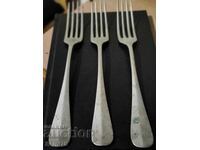 Τρία παλιά μεγάλα πιρούνια ,, WELLNER ,,