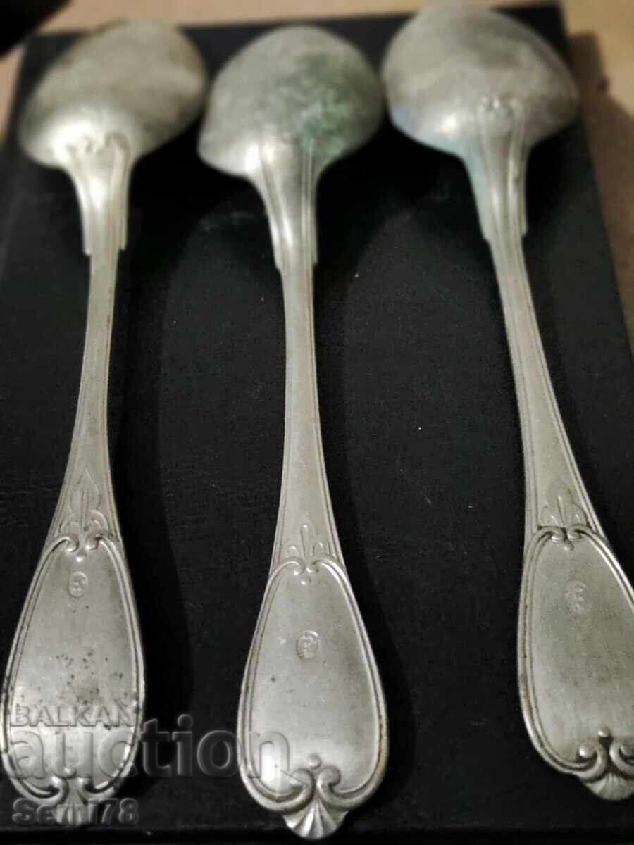 Τρεις αντίκες μεγάλες κουτάλες σήμανση αλπακά με τιμή 9.99 BGN | € 5.11