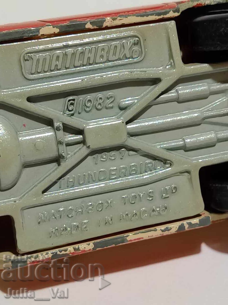 Количка Machbox - Ford Thunderbird 1957 - T-bird - 6 Количка Machbox - Ford Thunderbird 1957 - T-bird - 6