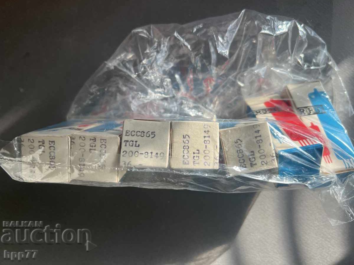 Lot of Old Vacuum Tubes, Unused, New with price 34.50 BGN | € 17.64