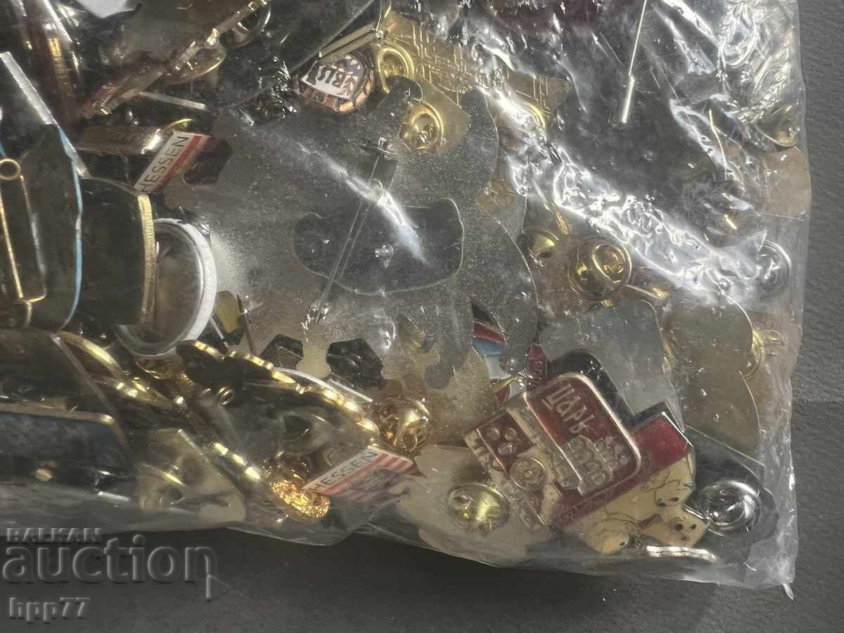 180+ Lot of Badges - 6