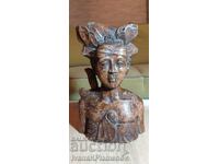 Sculptură în lemn pentru cunoscători