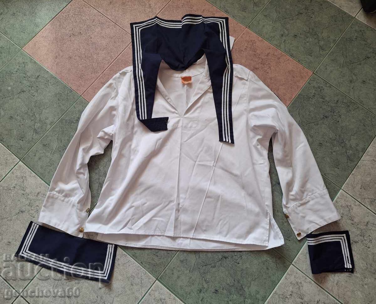 UNIFORMĂ DE MARINAR cu preț € 60.00 | 117.35 BGN UNIFORMĂ DE MARINAR cu preț € 60.00 | 117.35 BGN