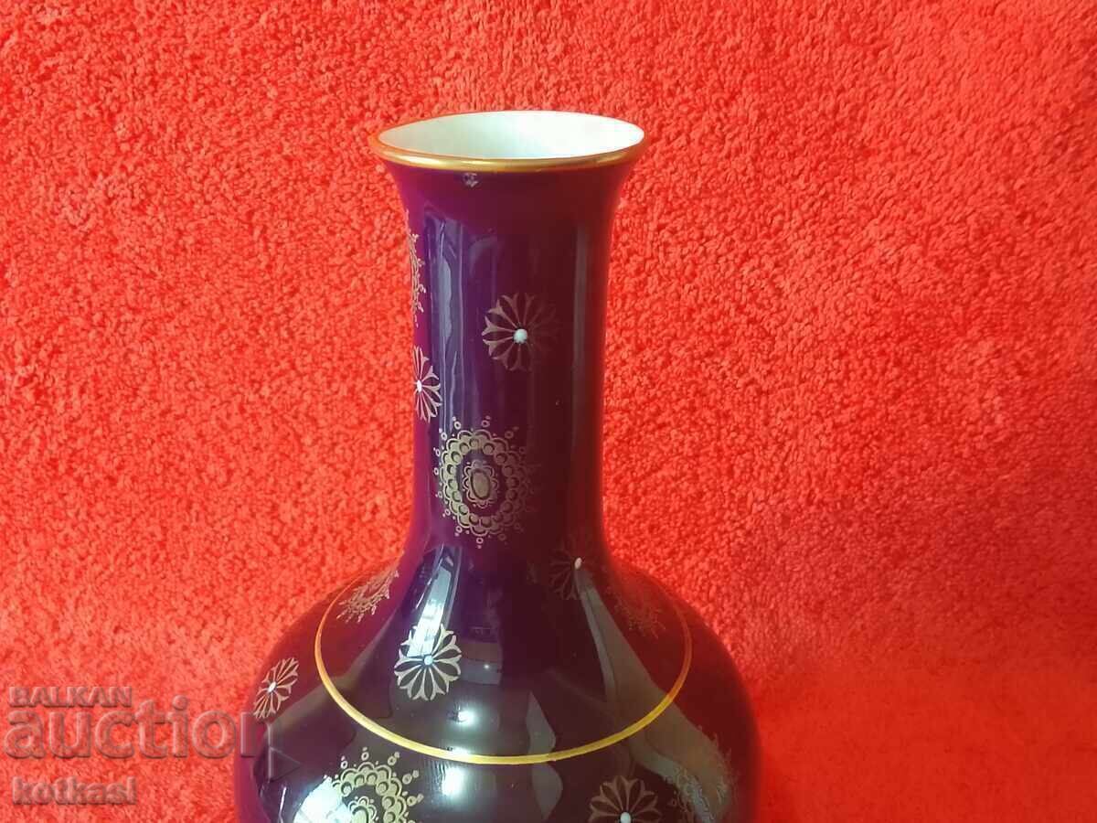 Аукцион Стара порцеланова Ваза VOLKSTEDT Германия Кобалт Позлата Аукцион Стара порцеланова Ваза VOLKSTEDT Германия Кобалт Позлата