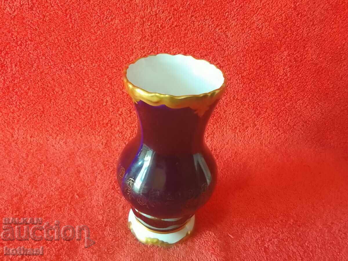 Стара порцеланова ваза WEIMAR Позлата Кобалт Germany ГДР с цена 35.50 лв. | € 18.15