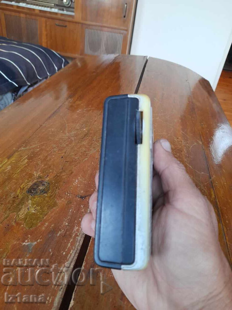 Старо радио,радиоприемник Siemens с цена 27.00 лв. | € 13.80