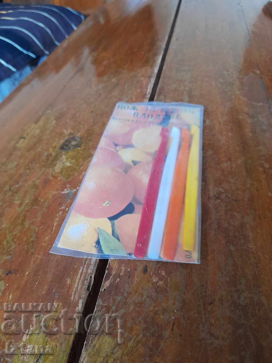 Σταθερό μαχαίρι για φρούτα του νότου Σταθερό μαχαίρι για φρούτα του νότου