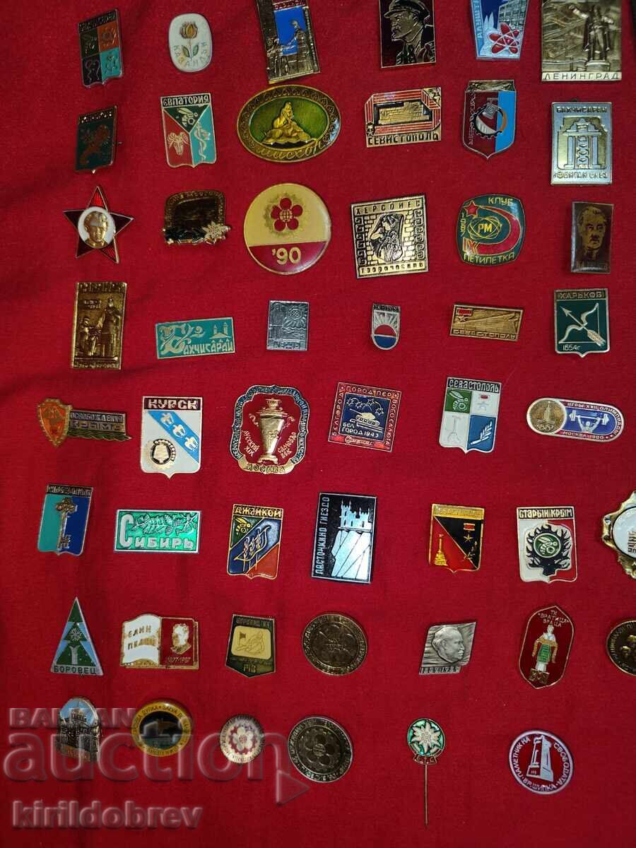 Delivery of Collection of 86 badges Delivery of Collection of 86 badges