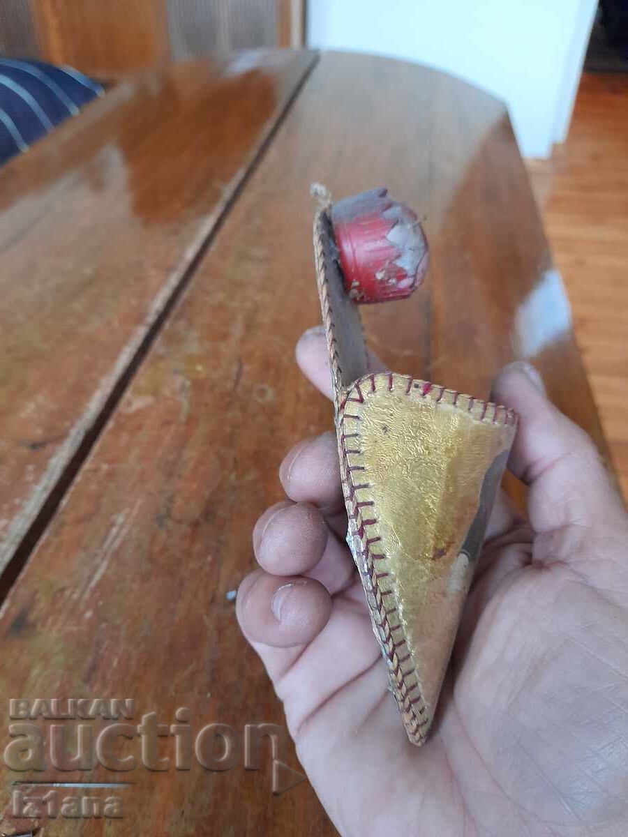 Licitație conifer vechi