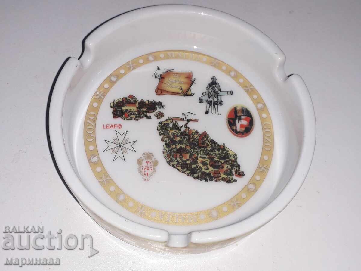ASHTRAY. PORCELAIN. GOLD PLATING. MALTA with price 3.00 BGN | € 1.53
