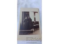 Φωτογραφία Δύο νεαρών κοριτσιών σε φαρμακείο