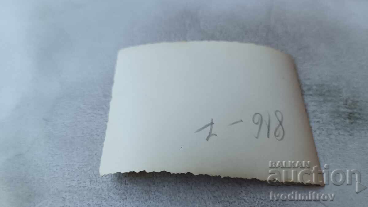 Φωτογραφία Δύο κοριτσιών στην παραλία με τιμή 1.85 BGN | € 0.95