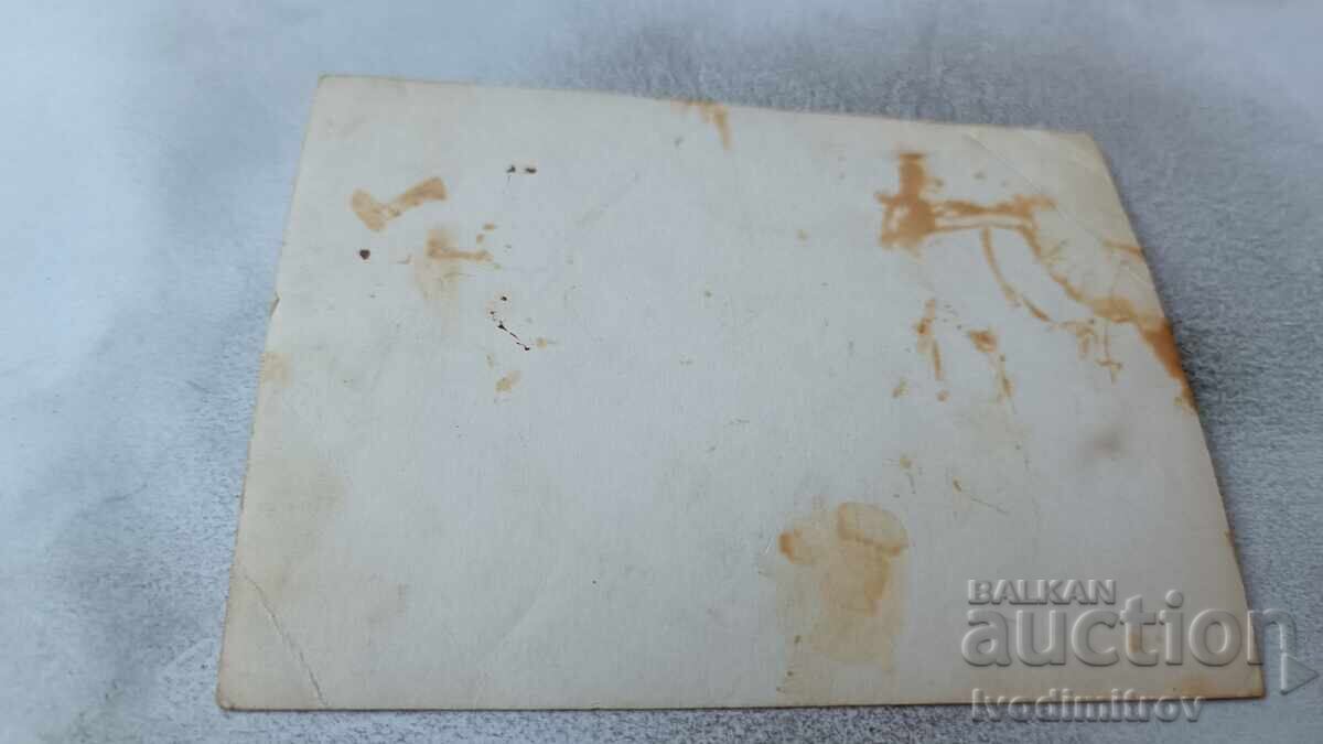 Photo Young girl on the beach with price 2.15 BGN | € 1.10 Photo Young girl on the beach with price 2.15 BGN | € 1.10