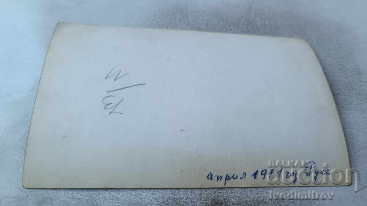 Φωτογραφία Ρούσε Αξιωματικοί και στρατιώτες στη Γέφυρα του Δούναβη με τιμή 2.35 BGN | € 1.20 Φωτογραφία Ρούσε Αξιωματικοί και στρατιώτες στη Γέφυρα του Δούναβη με τιμή 2.35 BGN | € 1.20