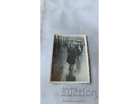 Снимка София Жена на разходка