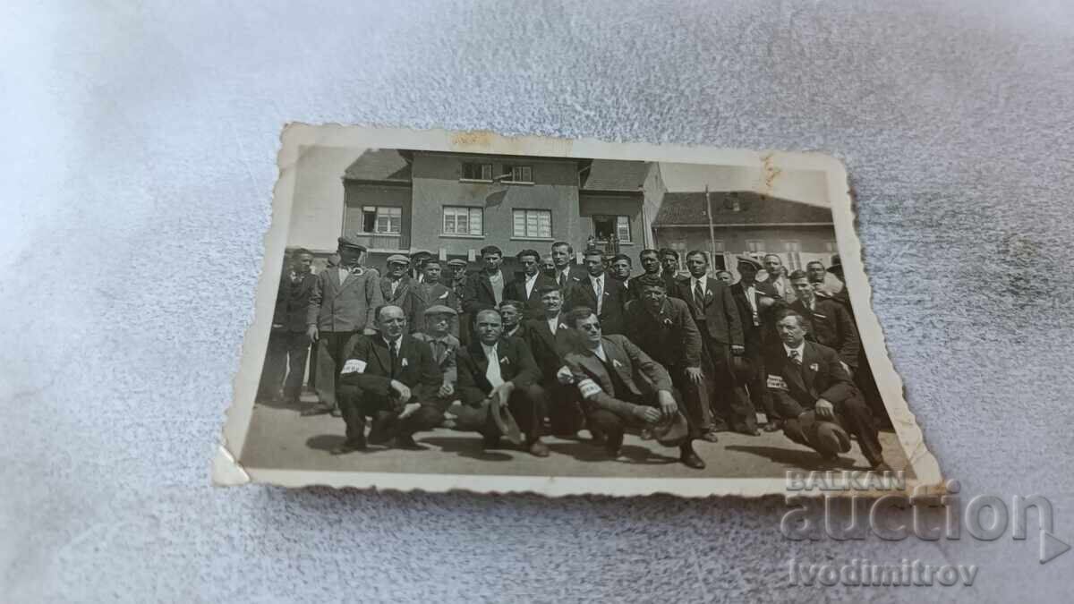 Fotografie Sofia Bărbați la manifestația de 1 Mai 1936 Fotografie Sofia Bărbați la manifestația de 1 Mai 1936