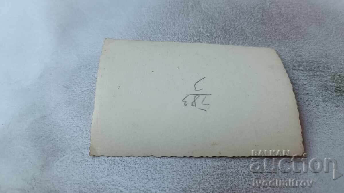 Аукцион Снимка София Железничар войник и двама мъже на разходка Аукцион Снимка София Железничар войник и двама мъже на разходка