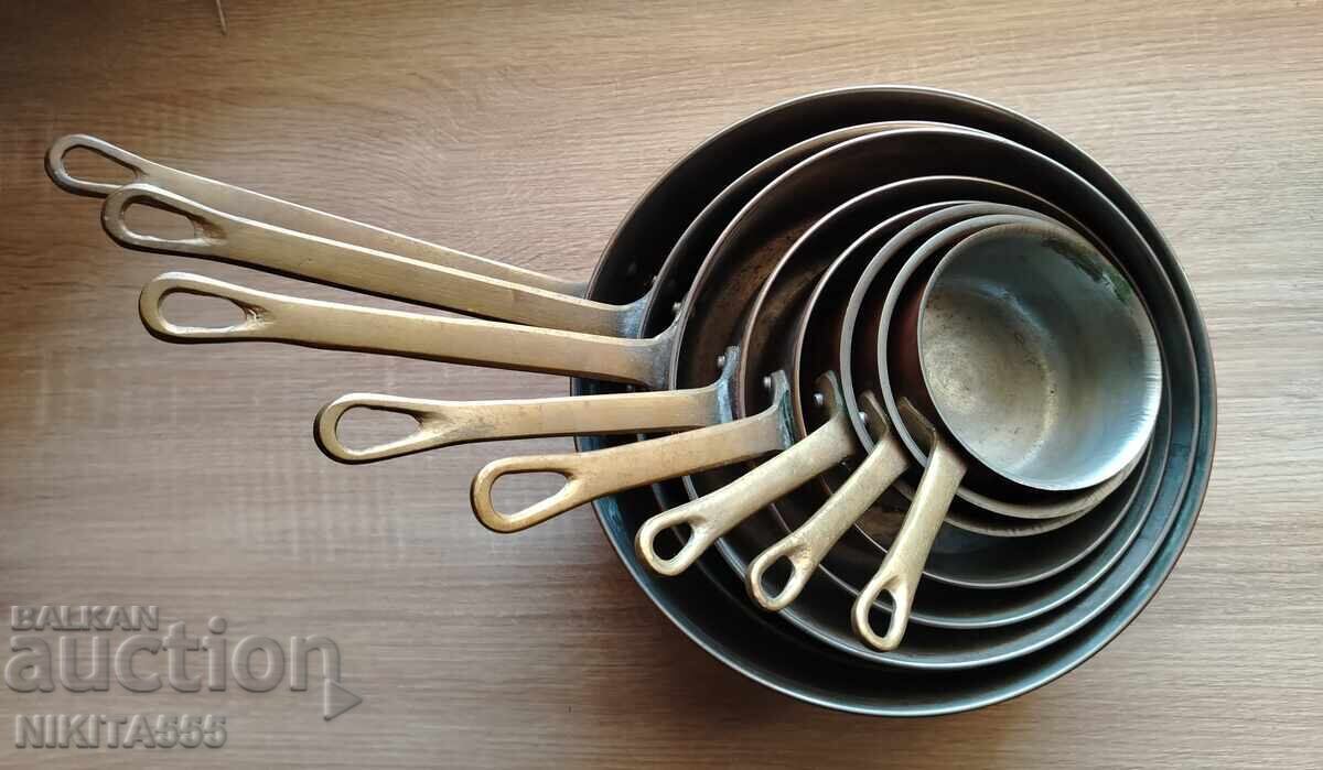 Παλιά χάλκινα τηγάνια, τηγάνι, κατσαρόλα, κασσερόλα, κατσαρόλα - 8 τμχ