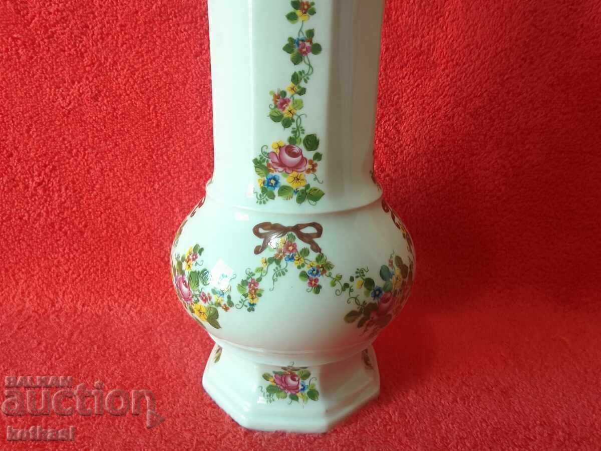 LIGHT GDR Old Porcelain Vase Flowers Germany with price € 18.15 | 35.50 BGN LIGHT GDR Old Porcelain Vase Flowers Germany with price € 18.15 | 35.50 BGN
