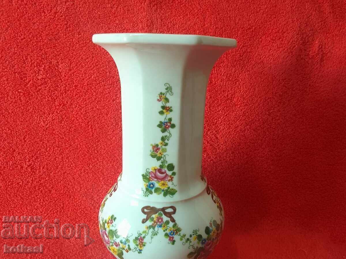 Auction  LIGHT GDR Old Porcelain Vase Flowers Germany