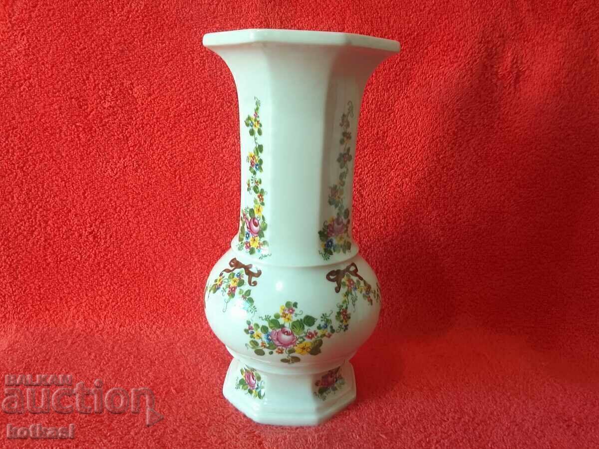Delivery of LIGHT GDR Old Porcelain Vase Flowers Germany