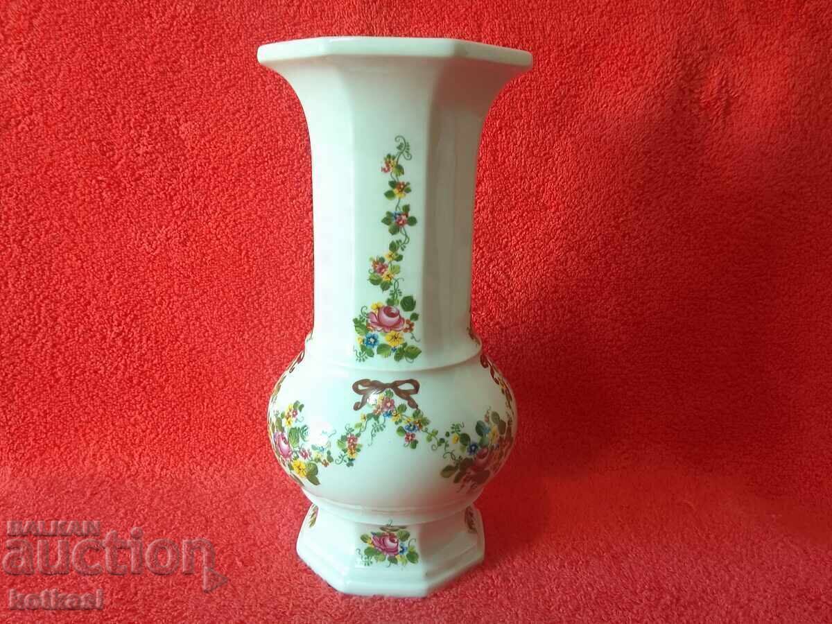LIGHT GDR Old Porcelain Vase Flowers Germany