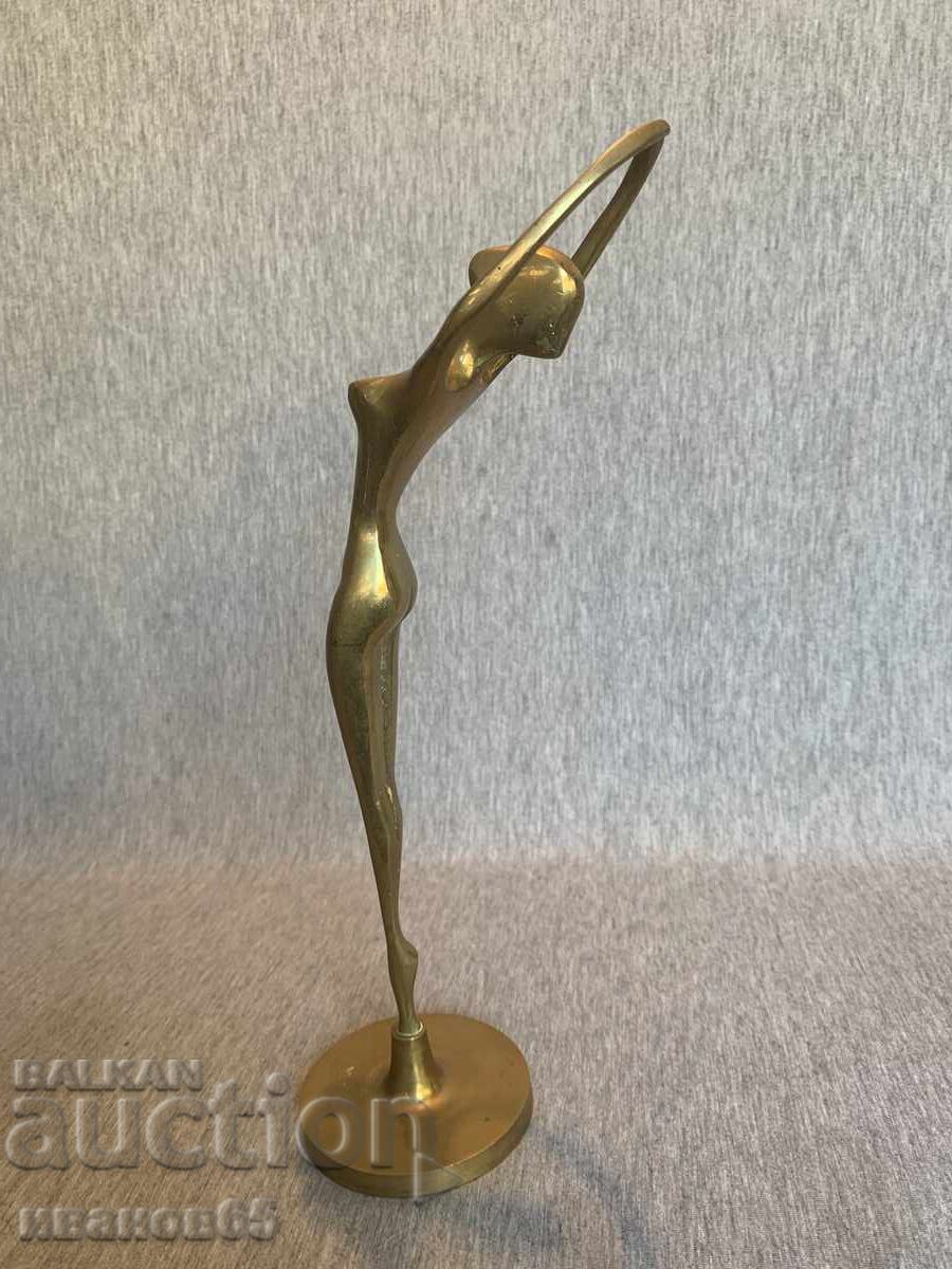 Delivery of Old bronze figure statuette of a ballerina Delivery of Old bronze figure statuette of a ballerina