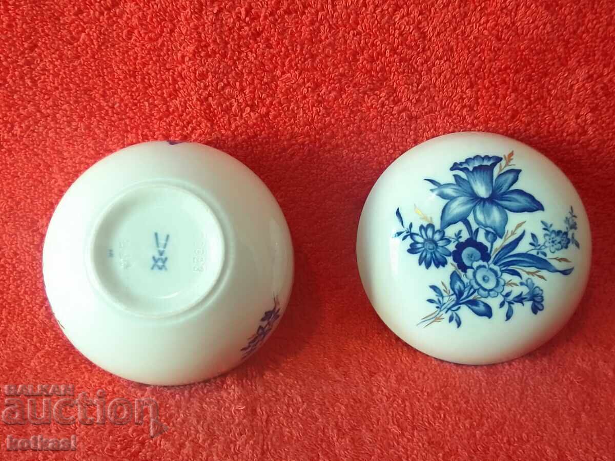 Auction  Meissen Old Porcelain Jewelry Box Gilded Handmade