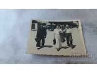 Φωτογραφία Σοφία Τρεις άντρες σε μια βόλτα