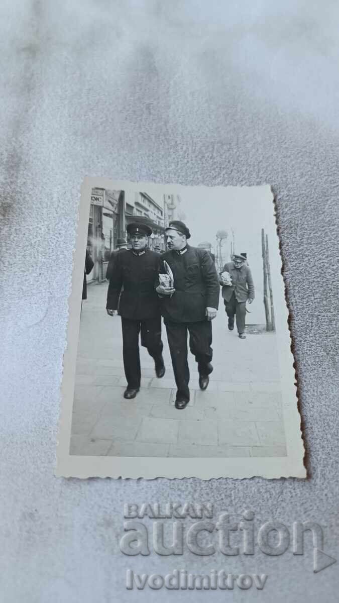 Φωτογραφία Σοφία Δύο άντρες σε μια βόλτα