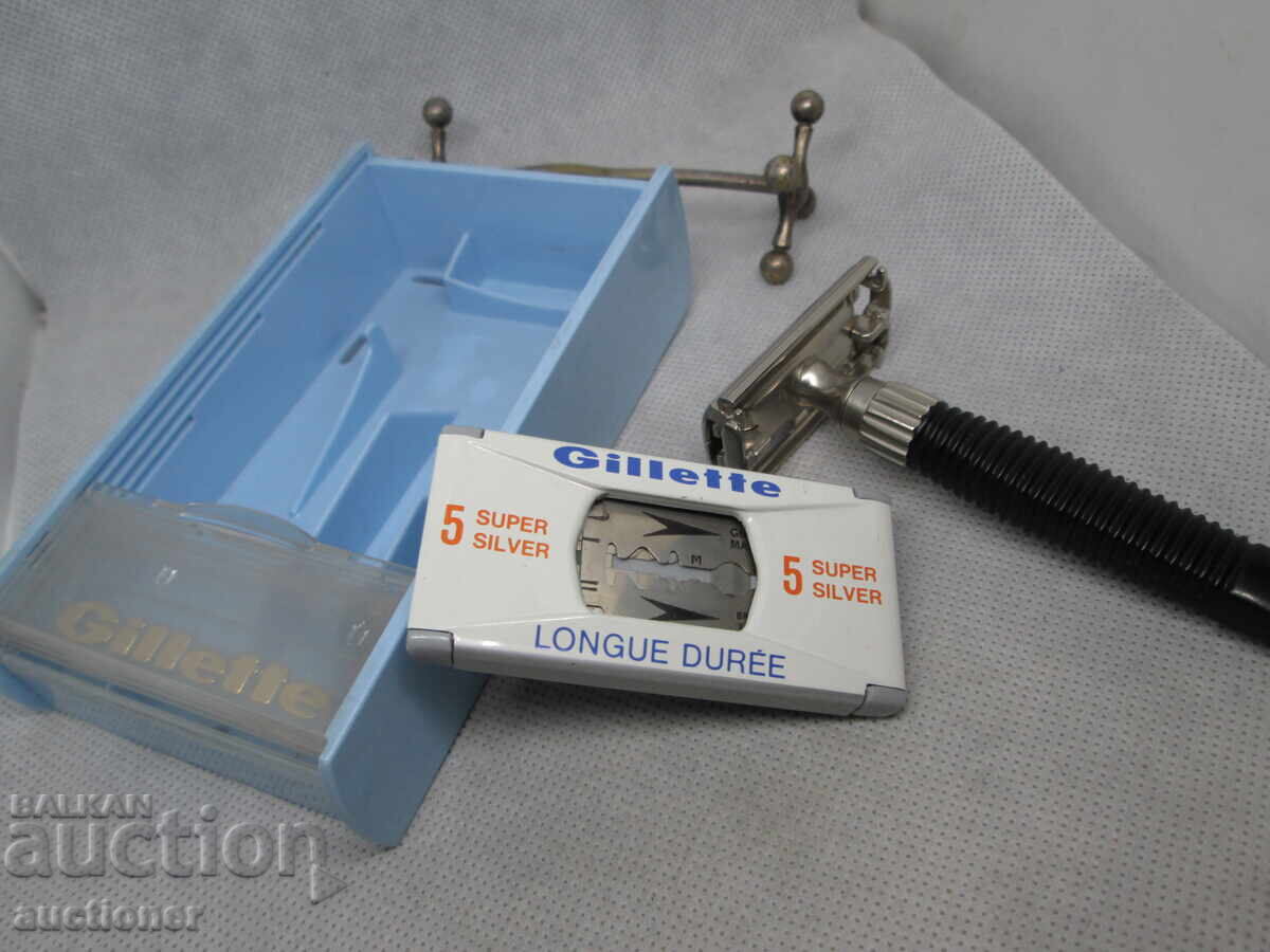 ΞΥΡΙΣΤΙΚΗ ΜΗΧΑΝΗ GILLETTE - ΡΕΤΡΟ ΑΥΘΕΝΤΙΚΗ με τιμή 40.00 BGN | € 20.45
