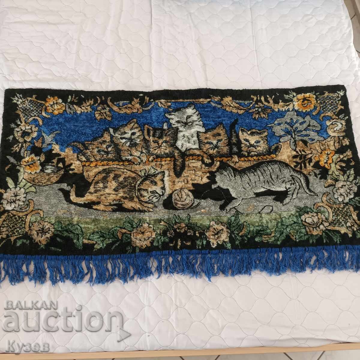 Delivery of Plush rug from the 60s with cats Delivery of Plush rug from the 60s with cats