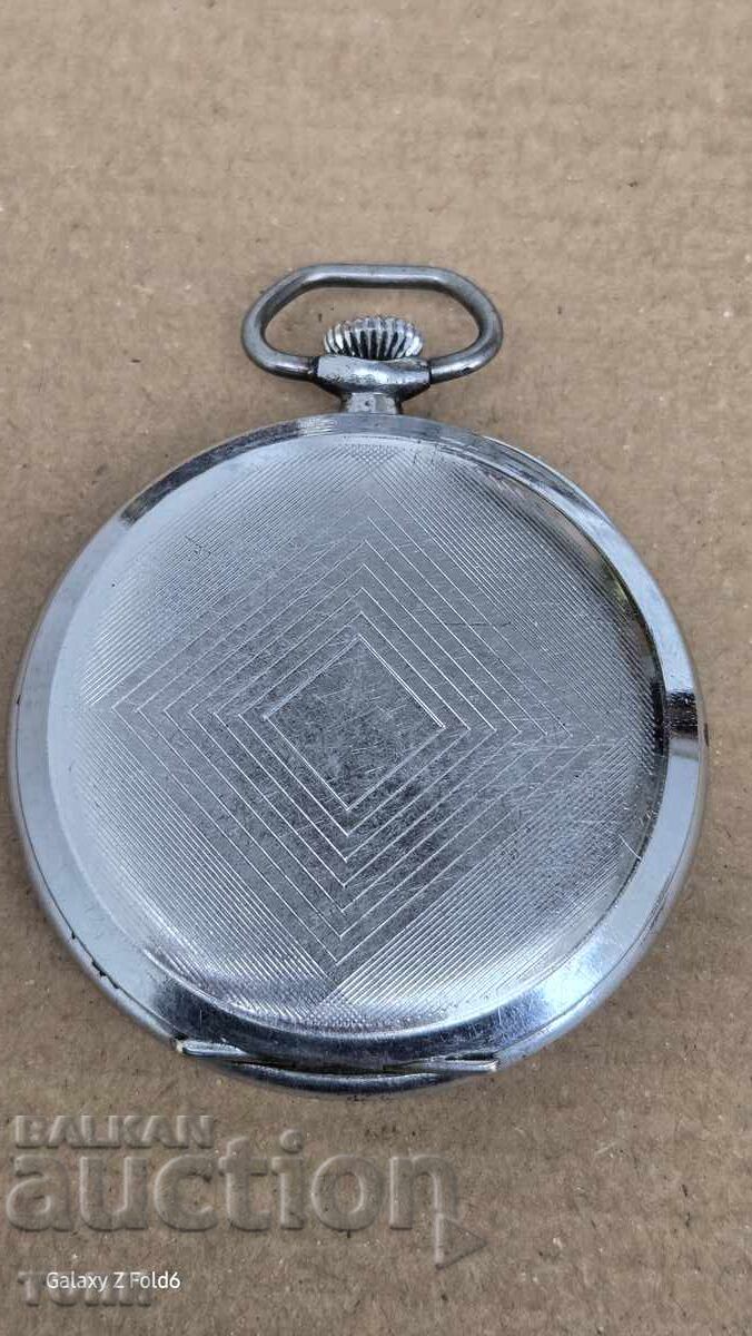 Аукцион CRONOMETRE SWISS MADE MILITARY РЯДЪК НЕ РАБОТИ БЗЦ  !!!!