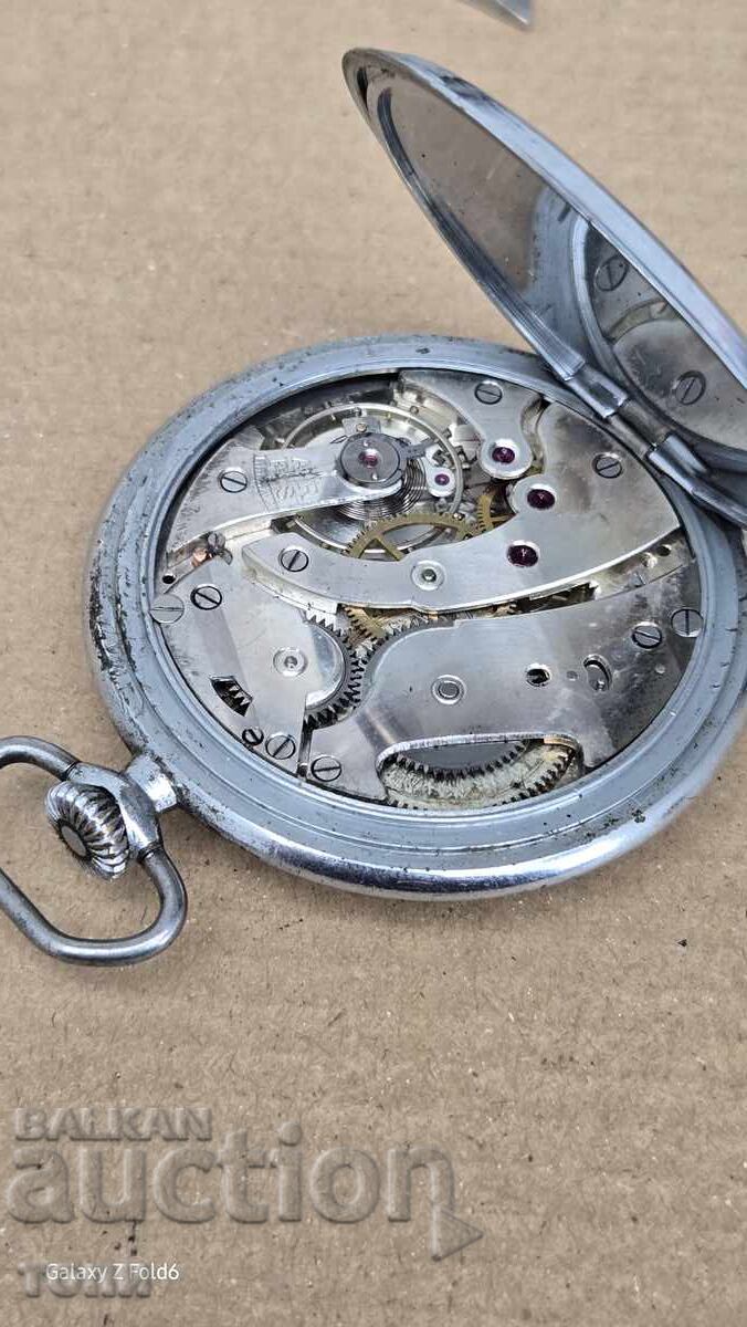 Доставка на CRONOMETRE SWISS MADE MILITARY РЯДЪК НЕ РАБОТИ БЗЦ  !!!!